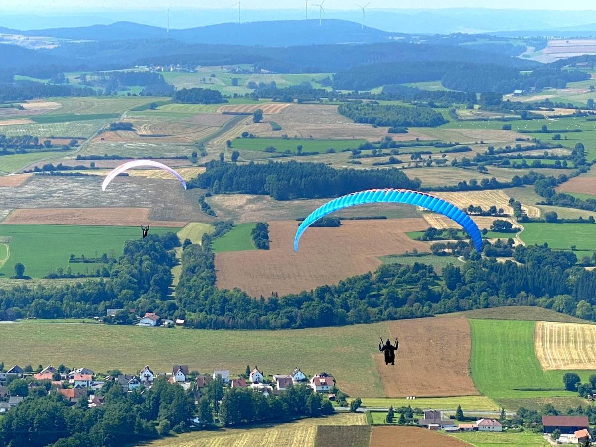 Fraenkische Linie - Radspitz-Ferienwohnungen Marktrodach Eksteriør bilde